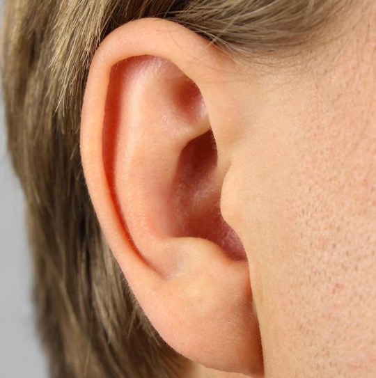 Kulak Kıkırdağı Ağrısı Belirtileri ve Tedavisi